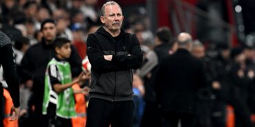 besiktasta-sergen-yalcindan-trabzonspor-maci-sonrasi-carpici-aciklamalar-istifa-etmeye-hazirim-cJAReege.jpg