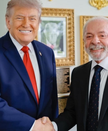 beyaz-saraydaki-gorusmeye-turkiye-damgasi-lula-da-silva-trumpa-sundum-lqmhgQp4.jpg