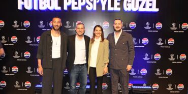 cenk-tosun-ve-necati-atesin-sampiyonlar-ligi-bulusmasi-bTJ23FCV.jpg