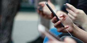 cep-telefonlarina-12-taksit-geliyor-mu-ticaret-bakanligindan-aciklama-i1tG9iP8.jpg