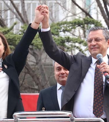 chpde-burcu-koksalin-ak-partiye-gececegi-iddiasi-afyonkarahisar-belediye-baskani-kilicdaroglu-ile-ne-gorustu-RzNzgJMt.jpg