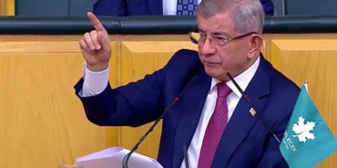 davutoglu-akpli-isimleri-amac-aldi-bu-uclu-cete-turkiyeye-10-yil-kaybettirdi-QmOylrRk.jpg
