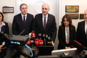 dem-parti-es-genel-baskan-yardimcisi-guleryuzden-surec-aciklamasi-tikanma-ve-dondurma-abartili-bir-5RvAUZBH.jpg