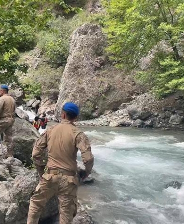 dereye-duserek-kaybolan-9-yasindaki-cocuktan-kahreden-haber-1VjSXMCb.jpg