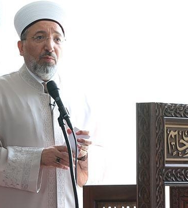 diyanet-isleri-baskani-arpagustan-pariste-dijital-cag-uyarisi-Dugg1CCx.jpg