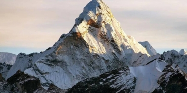 dunyanin-en-yuksek-dagi-everest-degilmis-yillardir-yanlis-biliniyormus-fcMYnrzz.jpg
