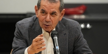dursun-ozbek-gururla-sunar-dPSc8eNH.jpg