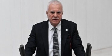 duzgun-partinin-kuruculari-ortasinda-yer-almisti-koray-aydin-mhpye-mi-donuyor-GrEP3AG2.jpg