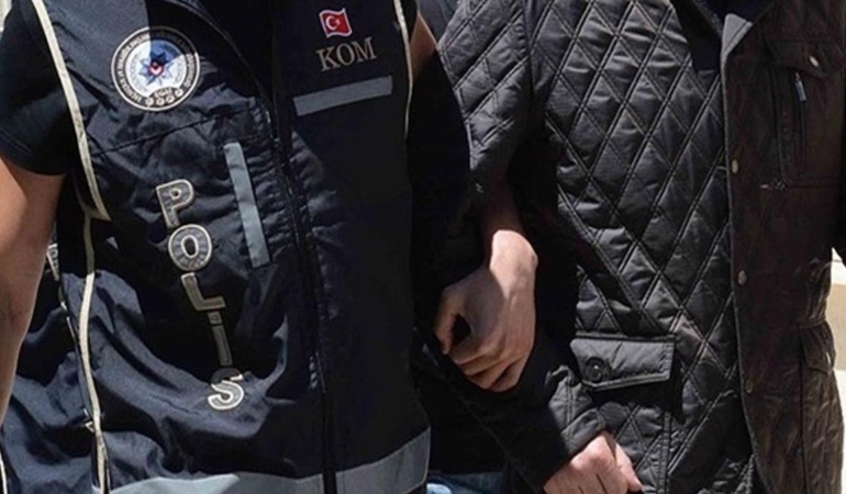 edirnede-yurt-disina-kacmaya-calisan-4-feto-suphelisi-tutuklandi-wQdBdmLF.jpg