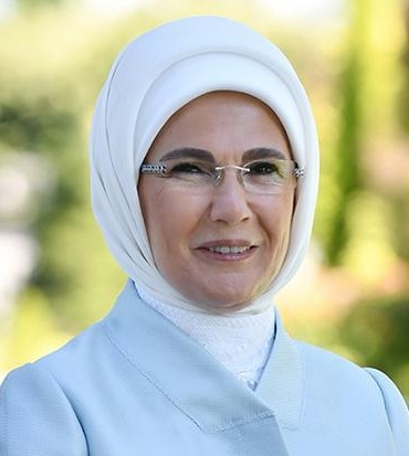 emine-erdogan-anneler-bu-dunyanin-en-buyuk-isigi-wyadhIuW.jpg