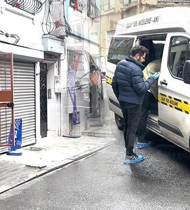 eski-sevgilinin-evine-geldi-yeni-sevgiliyle-karsilasti-korkunc-son-tTqB8vI3.jpg