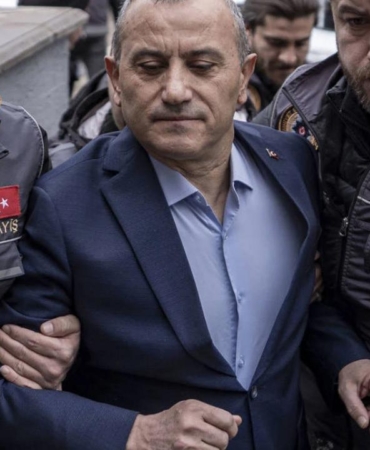 eski-vali-sonelin-yeni-ifadesi-gulistanin-ailesini-sucladi-bir-de-itiraf-geldi-sC3ie57J.jpg