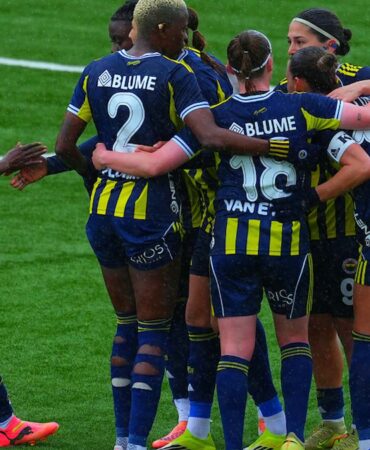 fenerbahce-bitime-iki-hafta-kala-sampiyon-oldu-JKwykCb7.jpg