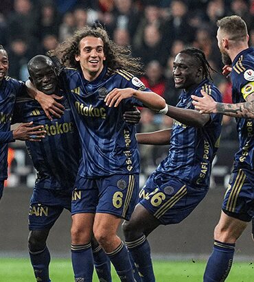 fenerbahcede-4-isim-haric-herkes-yolcu-senad-ok-acikladi-orijinal-bir-grup-olacak-4CRTvYTb.jpg