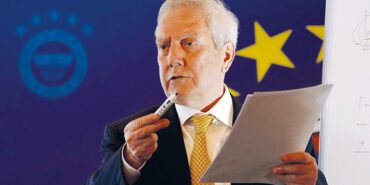 fenerbahcede-aziz-yildirimdan-adaylik-karari-resmi-aciklama-icin-tarih-verdiler-IAdS44r7.jpg