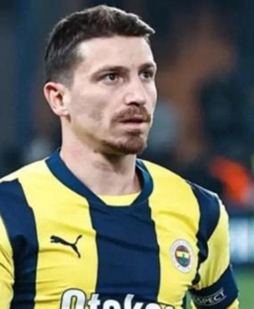 fenerbahcede-komutan-icin-beklenmedik-karar-hQBn18aJ.jpg