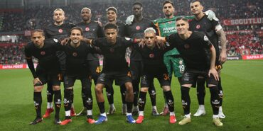 galatasarayda-sezon-sonu-ayrilik-karari-tecrubeli-ismin-bileti-kesildi-mwrkM4lP.jpg