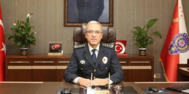 gazetecilerin-talebine-kapiyi-kapatmisti-yeni-goreve-atandi-4IddOFRj.jpg