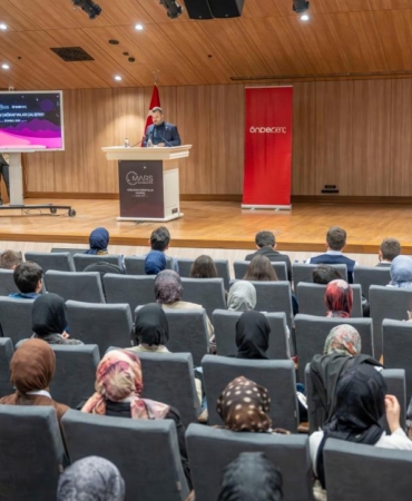 gelecegin-liderleri-istanbulda-bulustu-genclerden-kuresel-sorunlara-cozum-projeleri-aa9Nv2mP.jpeg