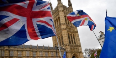ingilterede-yerel-secimlerin-ilk-sonuclarinda-asiri-sagci-reform-uk-partisi-one-cikti-6rCzFwLn.jpg