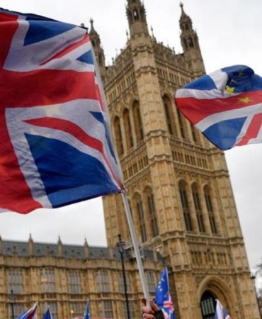 ingilterede-yerel-secimlerin-ilk-sonuclarinda-asiri-sagci-reform-uk-partisi-one-cikti-6rCzFwLn.jpg