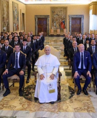 interin-vatikan-ziyaretine-hakan-calhanoglu-katilmadi-F8zOr6HG.jpg