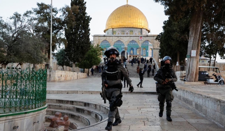 israilden-mescid-i-aksaya-cok-sayida-baskin-ezan-okunmasi-yasaklandi-5Ym7zOJO.jpg