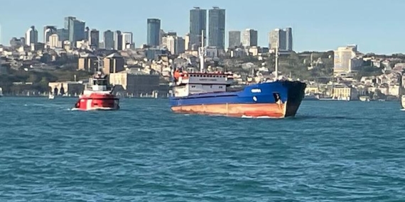 istanbul-bogazinda-gemi-arizasi-trafik-askiya-alindi-7eUWTqkv.jpg