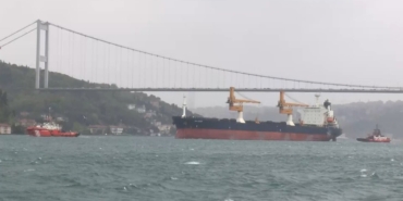 istanbul-bogazinda-gemi-trafigi-cift-yonlu-askiya-alindi-iyl56lyg.jpg