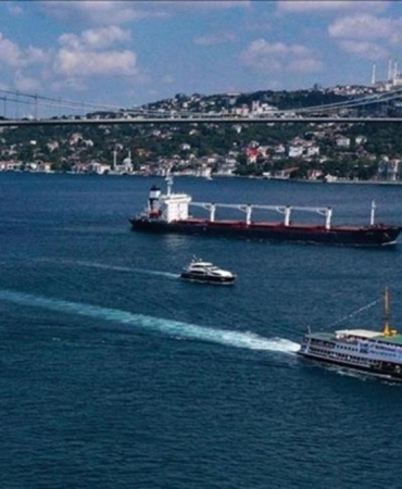 istanbul-bogazindan-uc-ayda-9-bin-195-gemi-gecti-EJAvdHIB.jpg