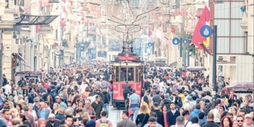 iyi-gunler-bir-turlu-gelmiyor-byQgZd19.jpg