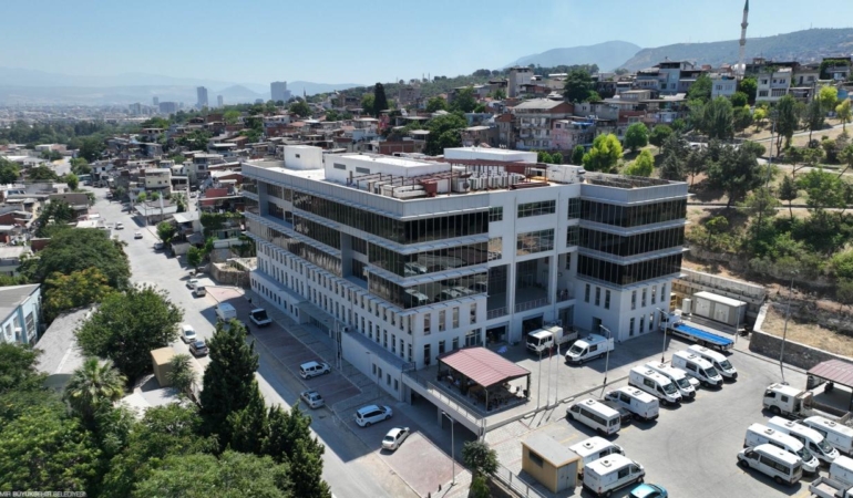 izmirde-operasyon-genisliyor-izbeton-ve-izdogada-3-tutuklama-yuSHF8Jl.jpg