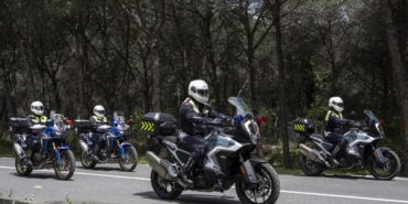 jandarma-ile-engelli-milli-sporcudan-trafik-kazalarini-onlemek-icin-farkindalik-calismasi-rN1lDIWZ.jpg