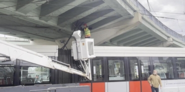 kabatas-bagcilar-tramvay-hattinda-ariza-ust-gecide-takildi-6H28ft13.jpg