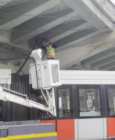 kabatas-bagcilar-tramvay-hattinda-ariza-ust-gecide-takildi-6H28ft13.jpg