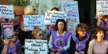 kadinlardan-ozan-guvene-protesto-xFsdeUy8.jpg