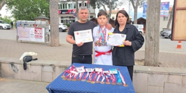 kuyucakta-skandal-iddia-chpli-baskan-ofkesini-13-yasindaki-milli-sporcudan-cikardi-qKcPxNAT.jpg