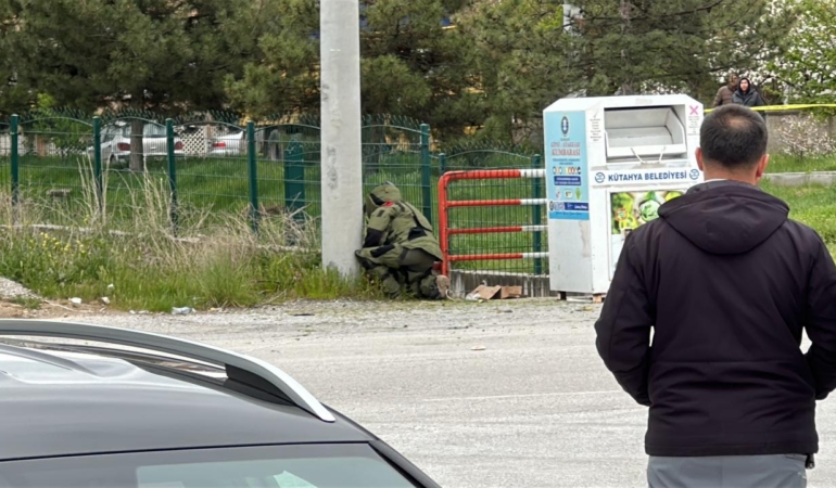 lise-yakininda-panik-anlari-bomba-imha-takimlari-bolgeye-cagirildi-i9pRfSFH.jpg