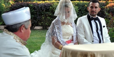 luks-oteller-sahane-yardima-bol-bahane-QtwWFg62.jpg