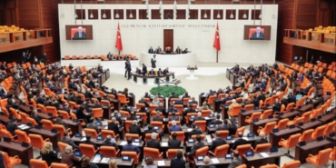 madem-okulda-siddet-var-avrupayi-gezelim-7rUmPrSI.jpg