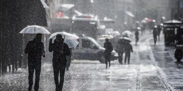 meteoroloji-duyurdu-kara-bulutlar-bastiracak-adeta-gok-delinecek-WijWcMgK.jpg