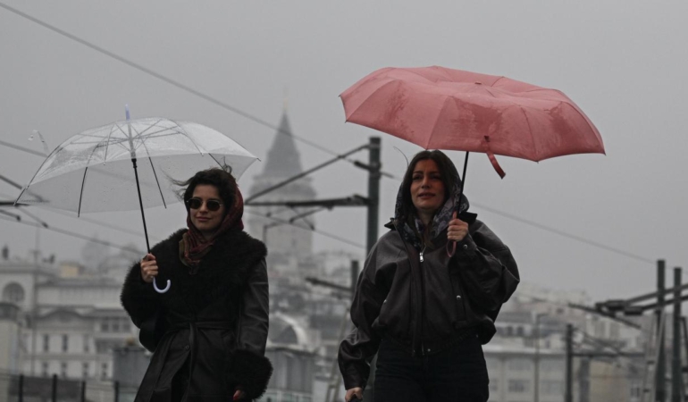 meteorolojiden-hafta-sonu-uyarisi-bahar-yagmurlari-geliyor-istanbul-ankara-izmir-RY1bbkRO.jpg