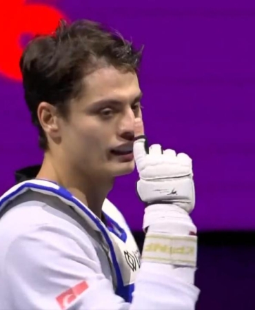 milli-sporcu-gogsumuzu-kabartti-altin-madalya-kazandi-wfgnI9rj.jpg