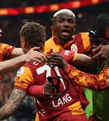 milliyet-gazetesi-yazarlari-galatasarayin-sampiyonlugunu-degerlendirdi-kalp-krizi-gecirten-sampiyonluk-51tcZpiO.jpg