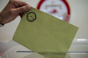 mini-secimde-buyuk-rekabet-binlerce-kisi-oy-kullanacak-QHIPVAQY.jpg