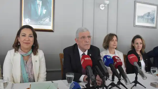 musavat-dervisoglu-izmirde-sehit-anneleriyle-bulustu-her-birinizden-destek-istiyorum-zgpqKsIW.jpg