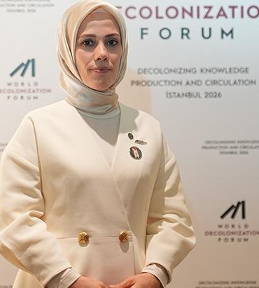 nun-egitim-ve-kultur-vakfi-baskani-esra-albayrak-eski-dunya-sarsiliyor-yeni-dunya-kuruluyor-tYgtTO19.jpg