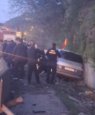 ordudan-kahreden-haber-3-cocuk-babasi-polis-hayatini-kaybetti-sNKvCbqT.jpg