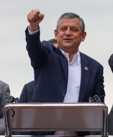 ozel-icin-rest-cekti-sandik-mutlaka-gelecek-yXaduEOt.jpg