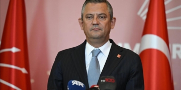 ozgur-ozel-saha-expo-2026da-dikkat-ceken-james-cook-diyalogu-ankarada-3zc4DQrR.jpg